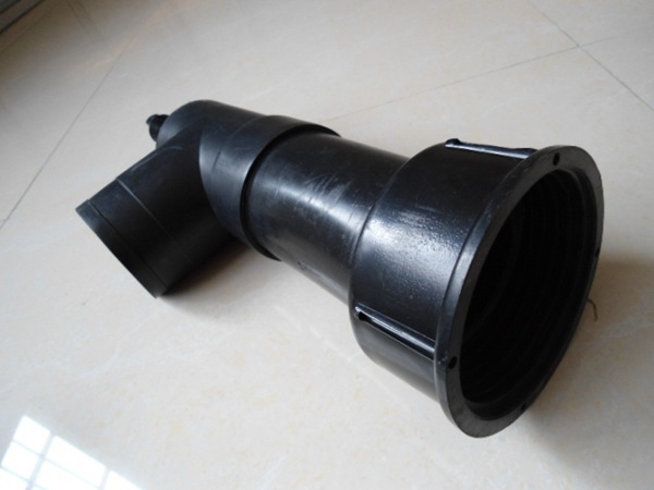 PE出水口上體 (1)